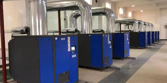 每周葉輪維護(hù)，確?？諝鈶腋」娘L(fēng)機(jī)穩(wěn)定高效輸出